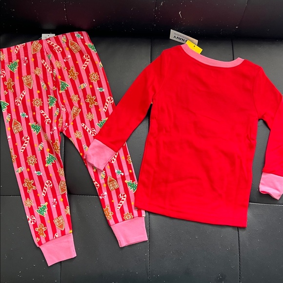 NWT Old Navy Red Gingerbread Kids Pajama Set 18-24M Unisex Festive Holiday - Picture 4 of 5